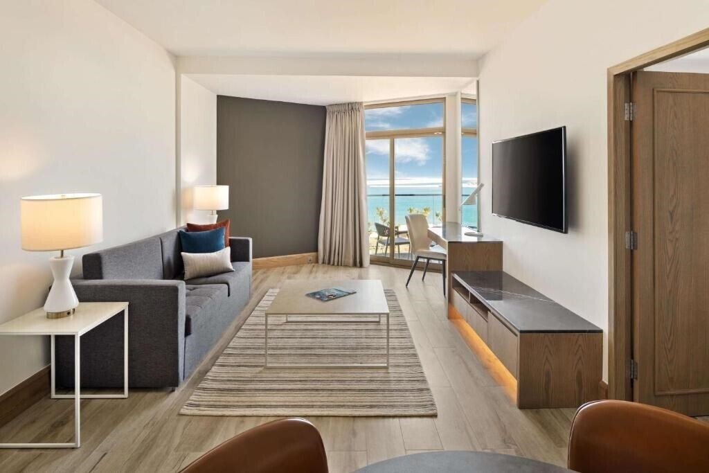 Фотографія JA Beach Hotel (ex. Jebel Ali Beach) 5*