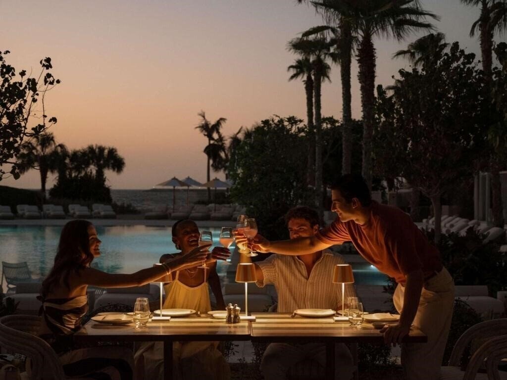 Картинка The Residences At Caesars Palace Bluewaters Dubai (ex. Caesars Palace Bluewaters Dubai ) 5*