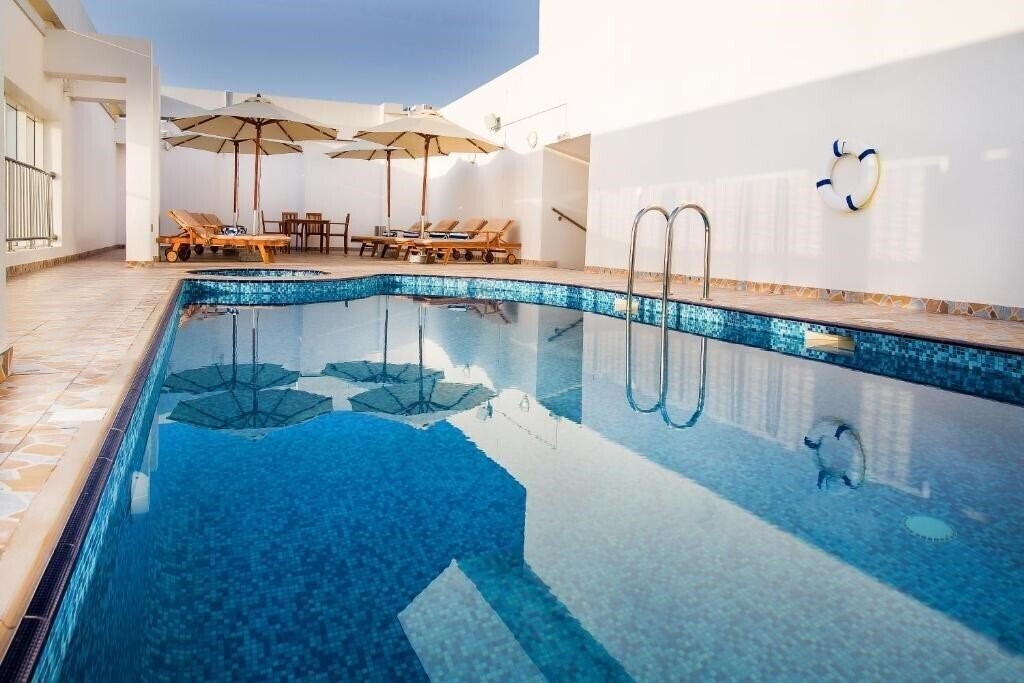 Zdjęcie V Hotel Fujairah 4*