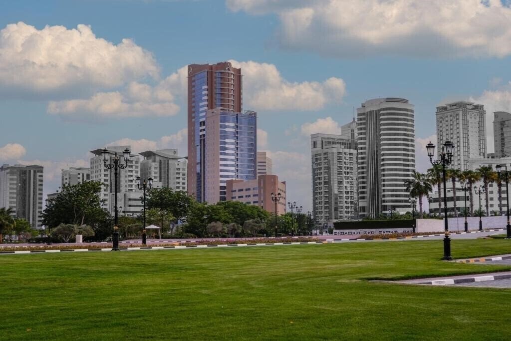 Hotel Nour Arjaan Rotana 4*