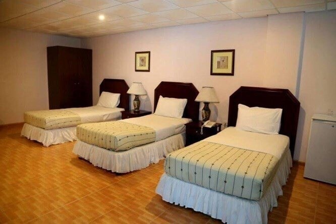 Отель Falcon Hotel Apartments 3*
