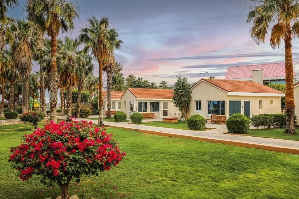 Obraz Sandy Beach Hotel And Resort 3*