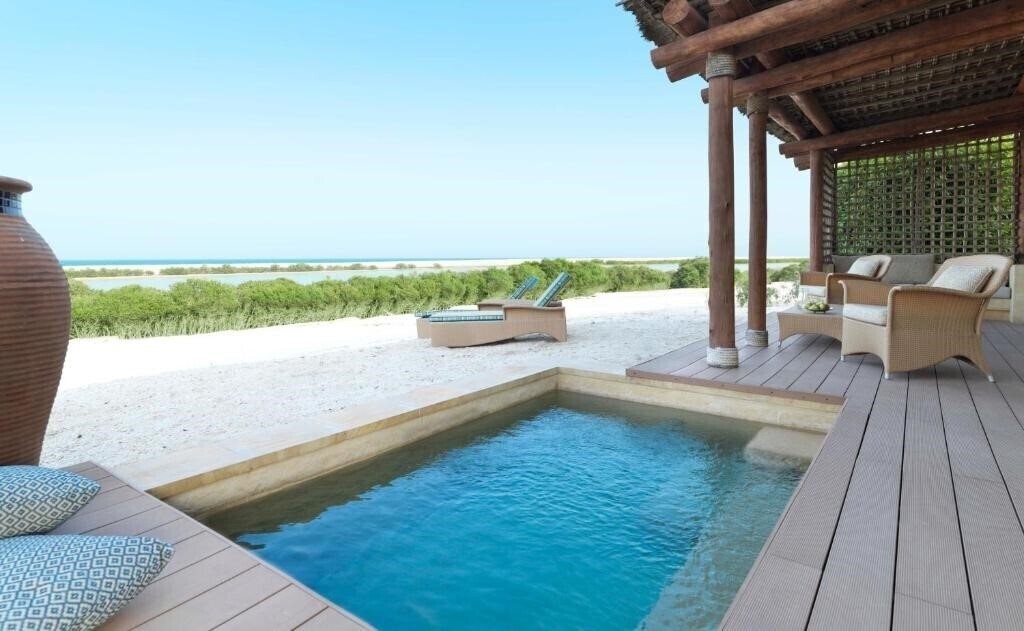 Фотографія Anantara Sir Bani Yas Island Al Yamm Villa Resort 5*