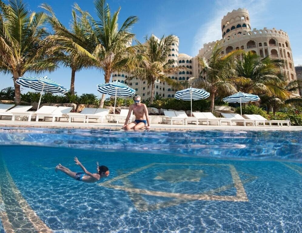 Zdjęcie Al Hamra Residence (ex. Al Hamra Palace Beach Resort) 5*