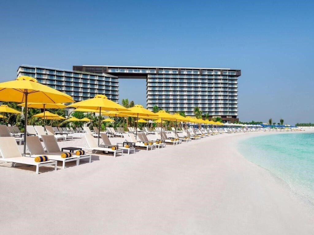 Hotel Movenpick Resort Al Marjan Island 5*