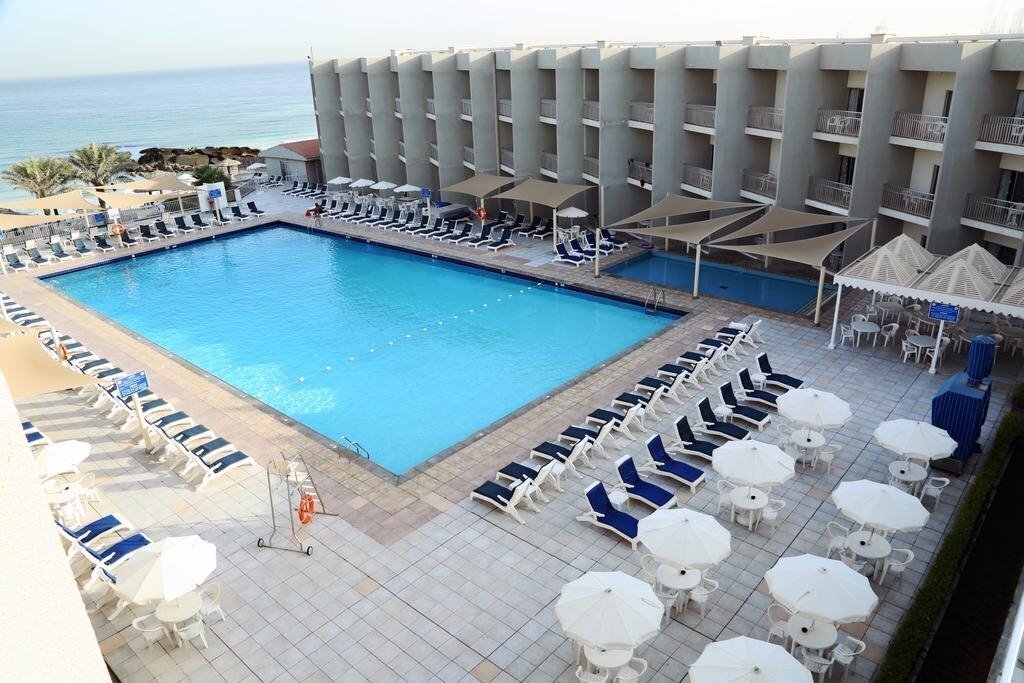 Zdjęcie Beach Hotel Sharjah 3*