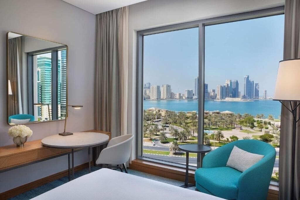Zdjęcia Doubletree By Hilton Sharjah Waterfront Hotel & Residences 5*
