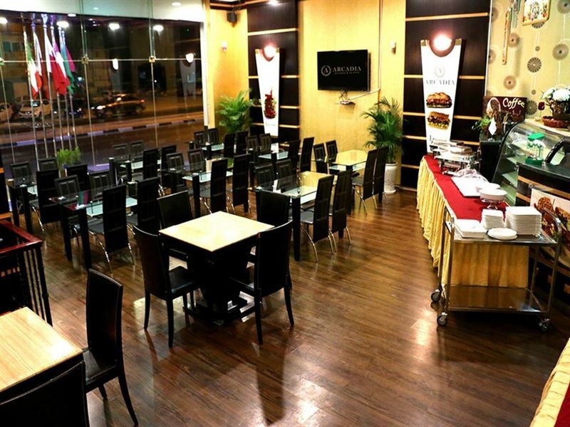 Фотография Arcadia Hotels & Suites Sharjah 3*