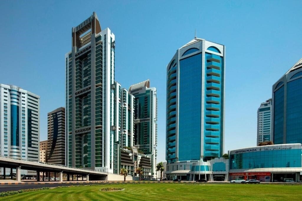 Hotel Four Points By Sheraton Sharjah 4*