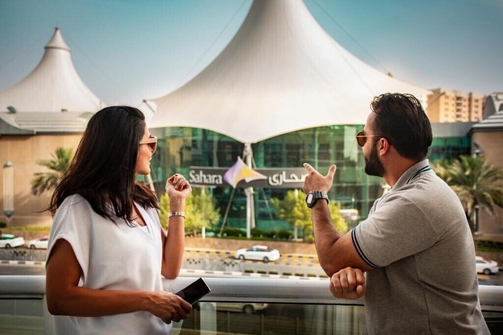 Готель Golden Sands Hotel & Residences (ex. Golden Sands Hotel Sharjah, Ramada Hotel & Suites Sharjah) 4*