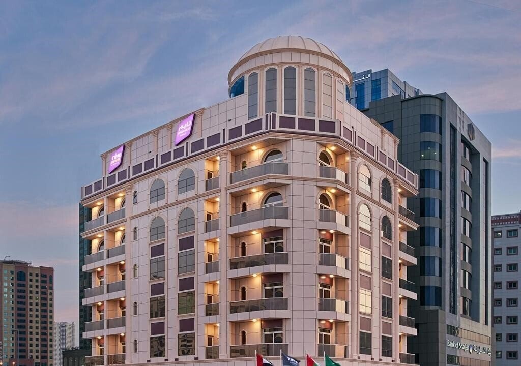 Готель Time Express Hotel Al Khan 4*