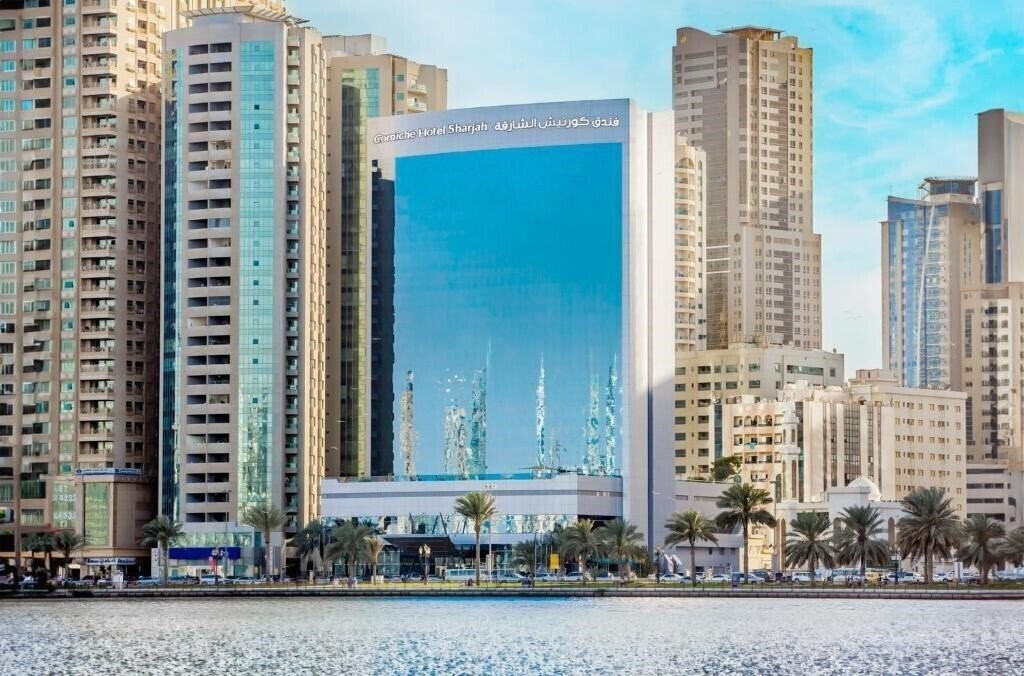 Hotel Corniche Hotel Sharjah (ex. Hilton Sharjah, Millenium Hotel Sharjah) 5*