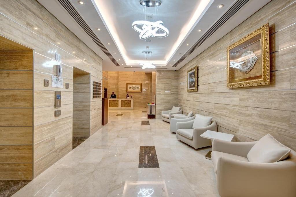 Фото Center Hotel Sharjah 4*