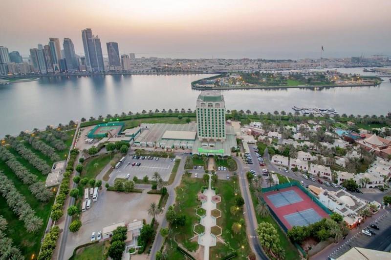 Zdjęcia Holiday Inn Sharjah 5*