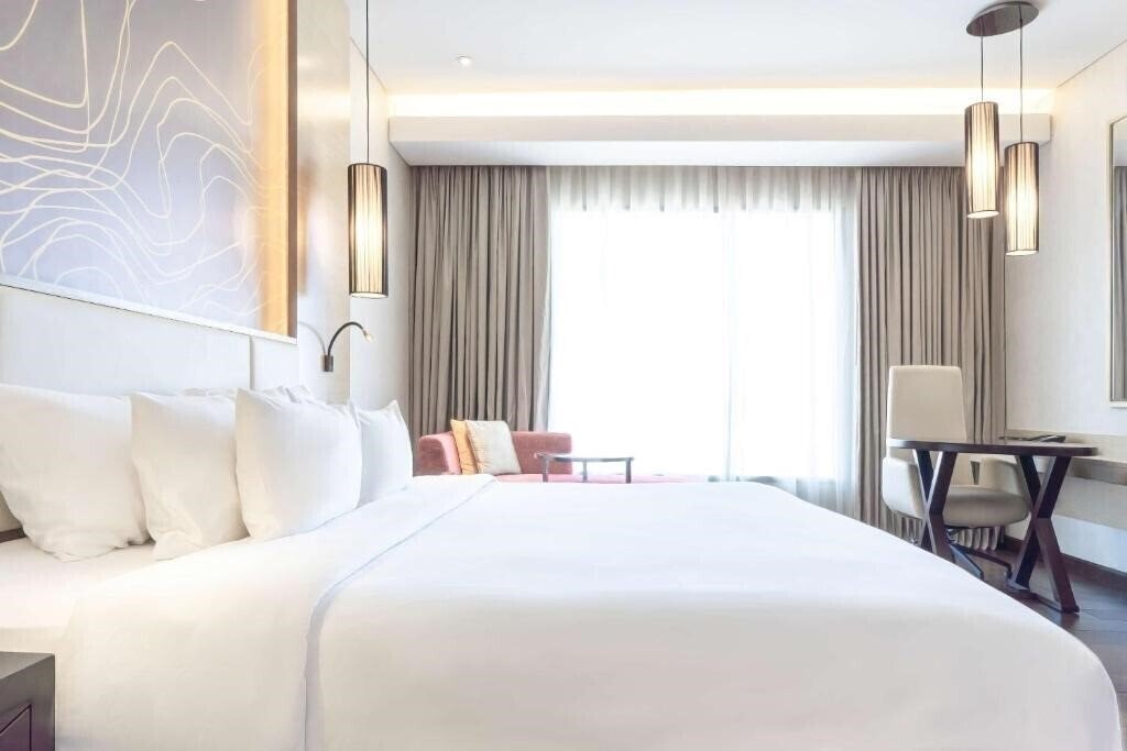 Фото Hormuz Grand Hotel 4*