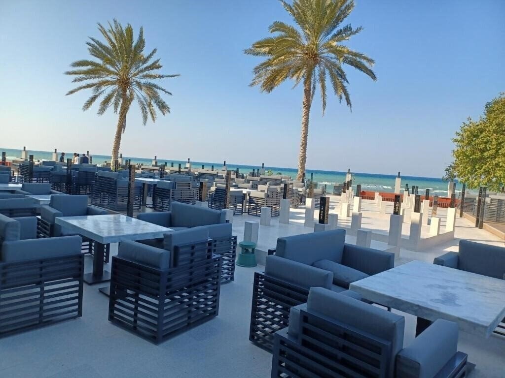 Готель Al Qurum Resort 3*