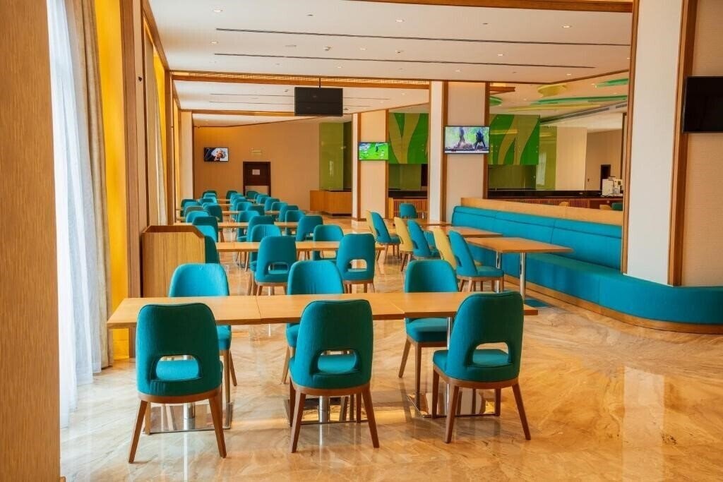 Zdjęcie Tulip Inn Hotel Majan **** 4*