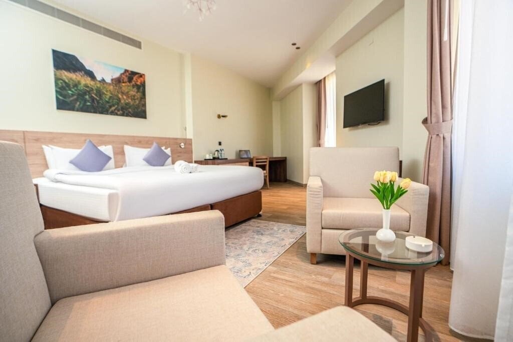 Hotel Kyriad Hotel Muscat 4*