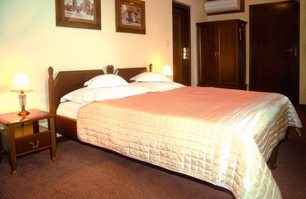 Картинка Ester 4*