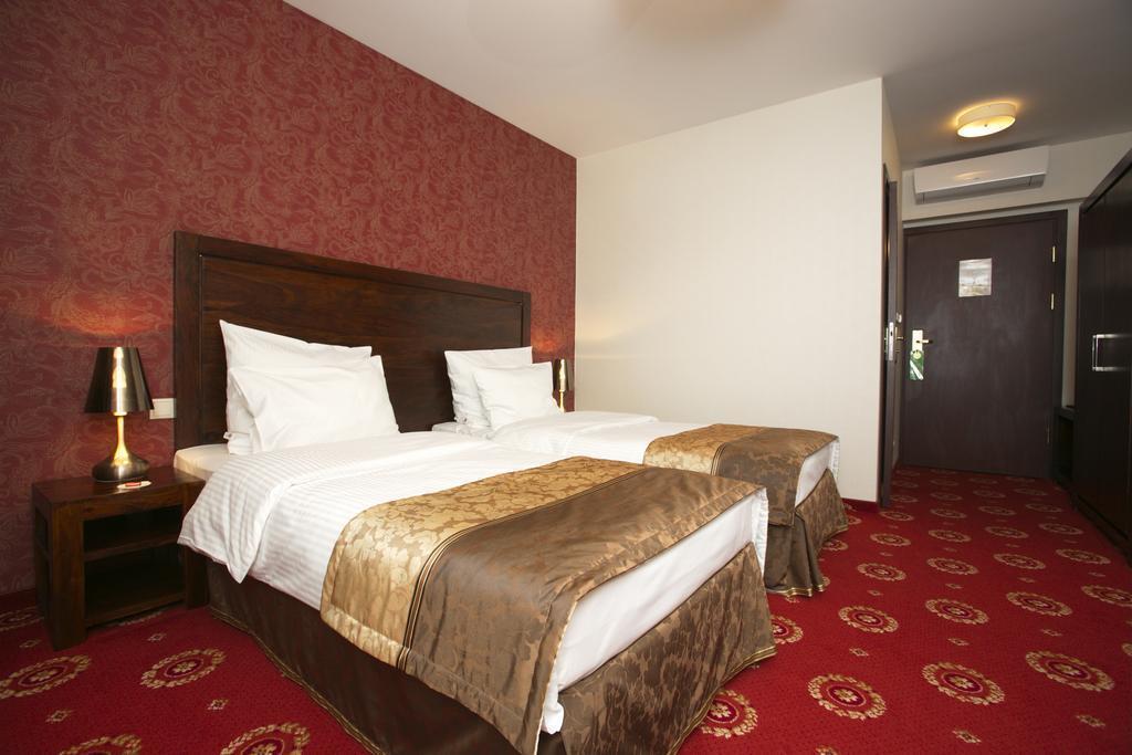 Изображение Columbus 3*