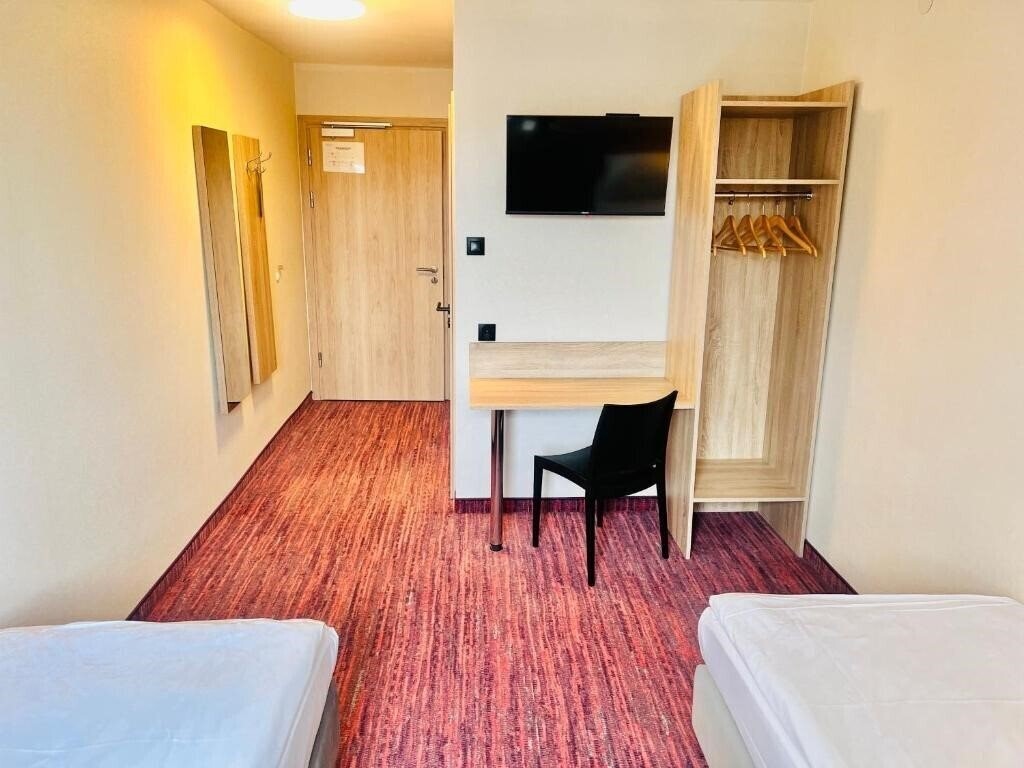 Фото Junior Krakus 1*