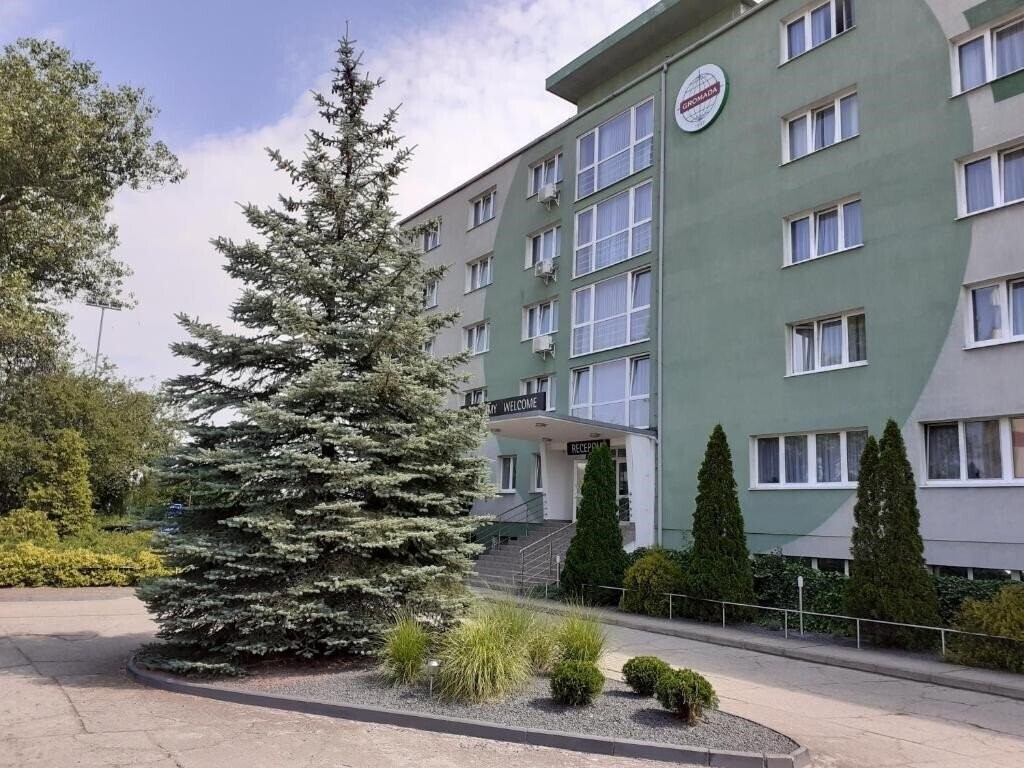 Готель Gromada Hotel 3*