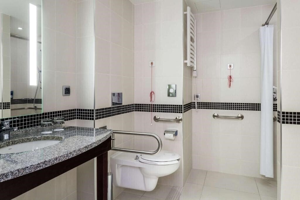 Фотографія Hampton By Hilton Warsaw Airport 3*