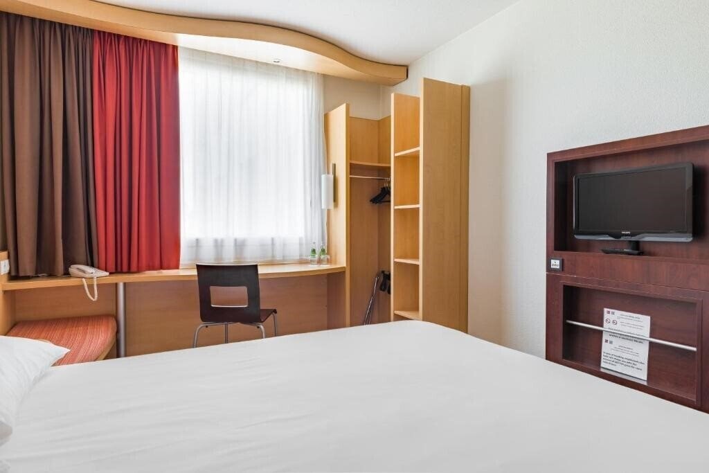 Фотография Ibis Warszawa Reduta 2*