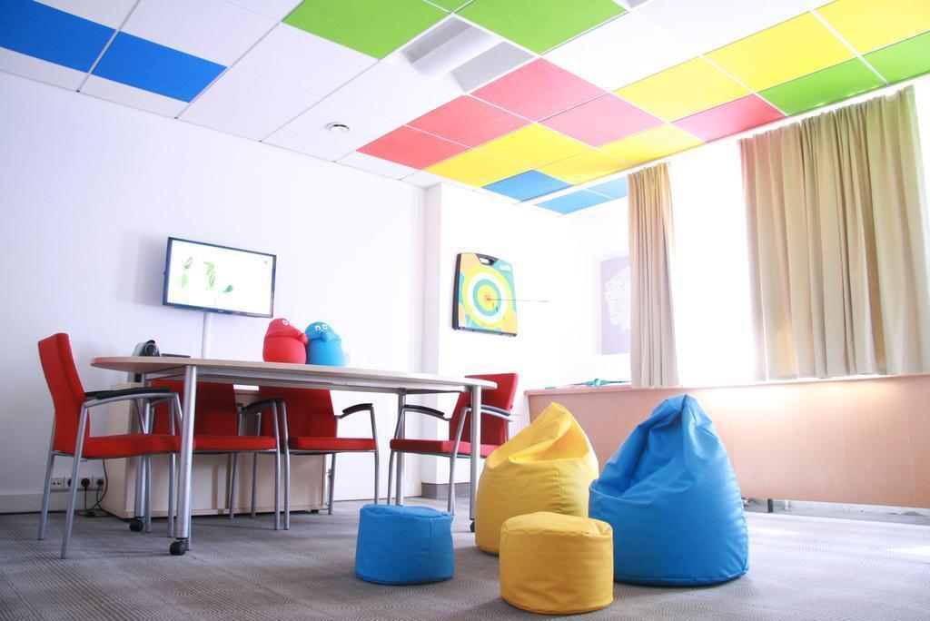 Фото Novotel Warszawa Airport Hotel 3*