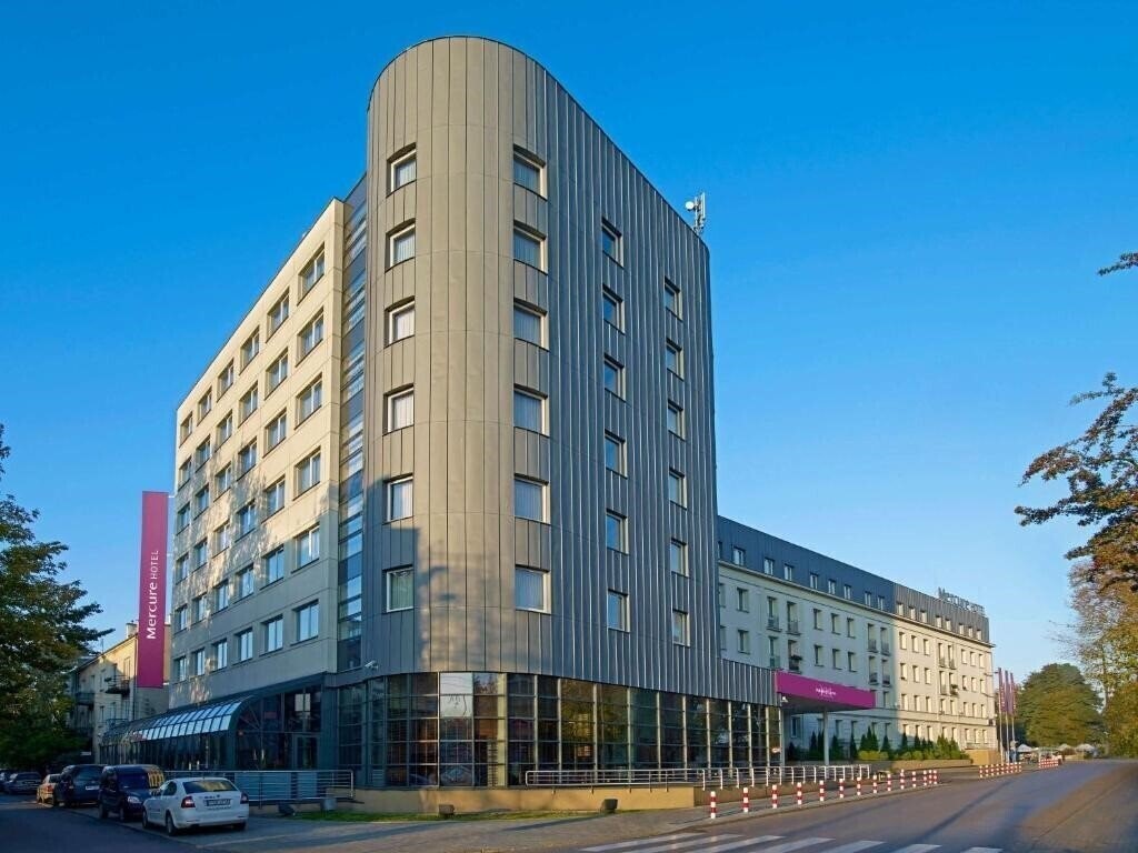 Готель Mercure Airport 3*