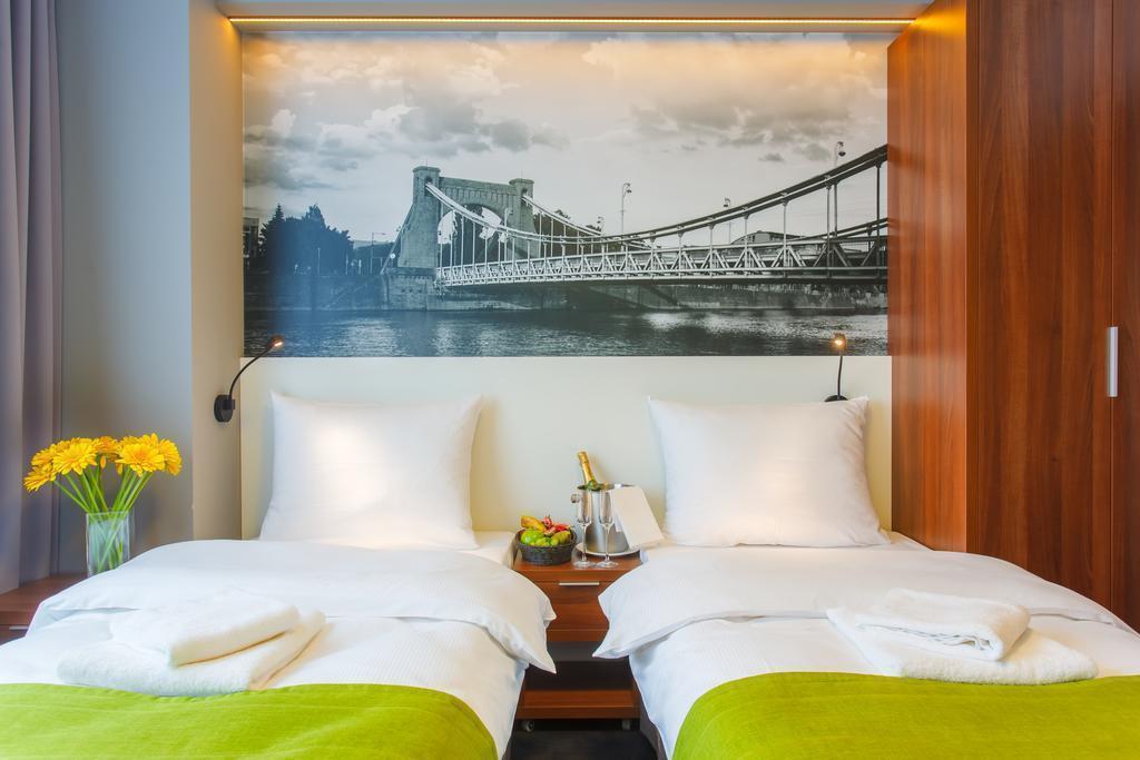 Готель Terminal Hotel 3*