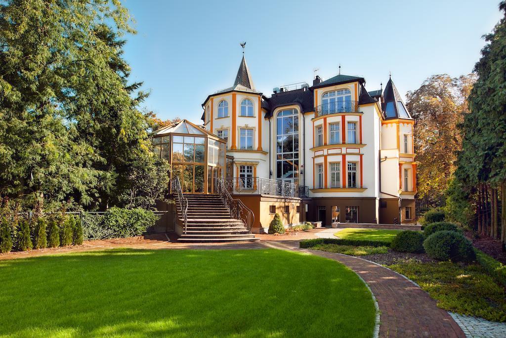 Отель Grape Hotel 5*