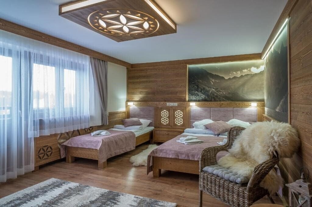 Zdjęcie Willa Roztoka 3*