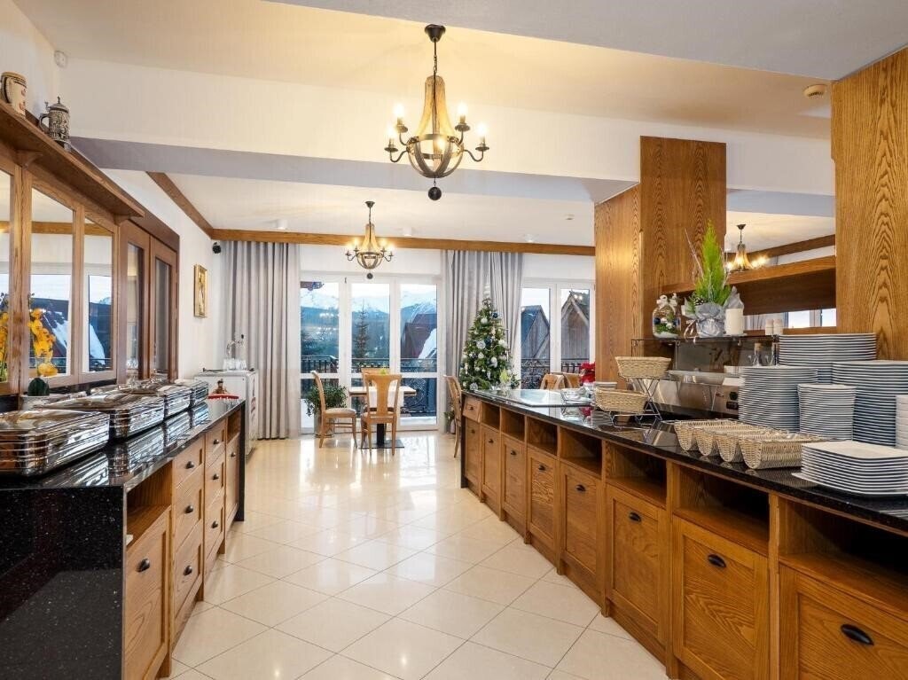 Картинка Giewont 3*