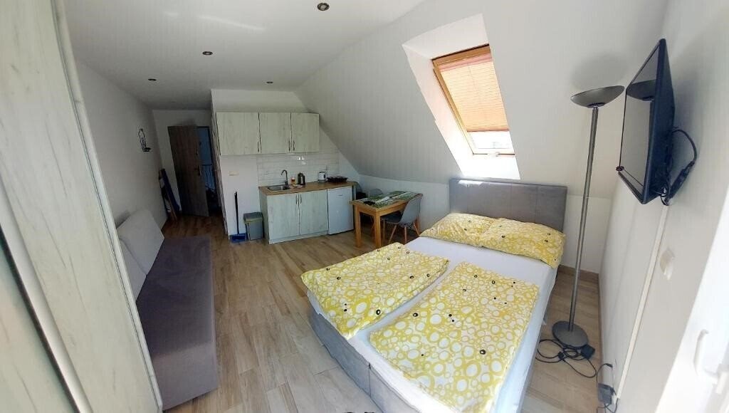 Картинка Jaskolka 2*