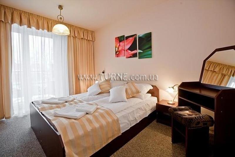 Zdjęcia Jaskolka 2*