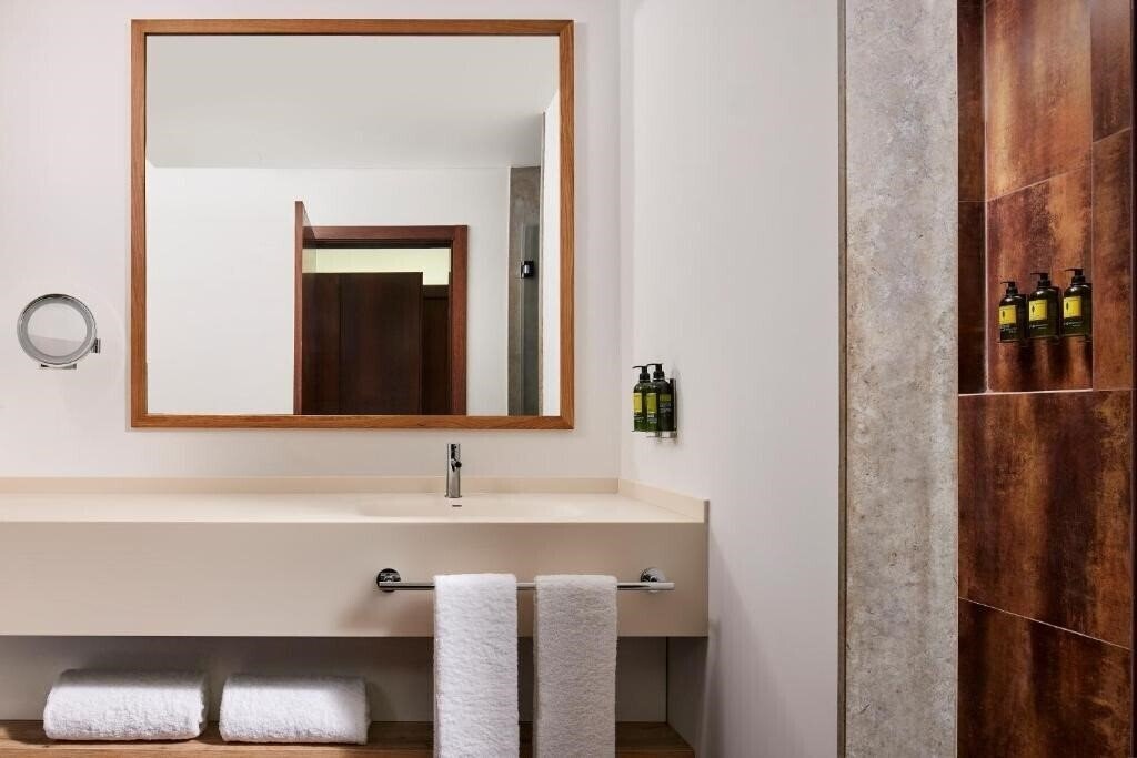 Фотографія Salgados Palm Village Apartments & Suites 4*