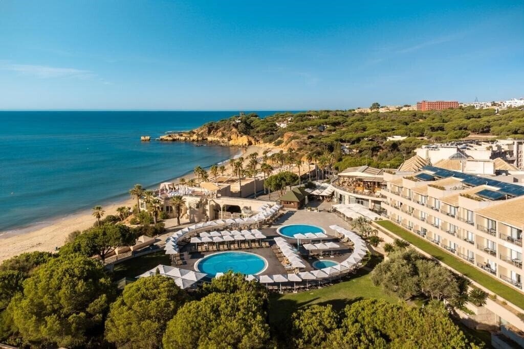 Готель Grande Real Santa Eulalia Resort & Hotel SPA 5*