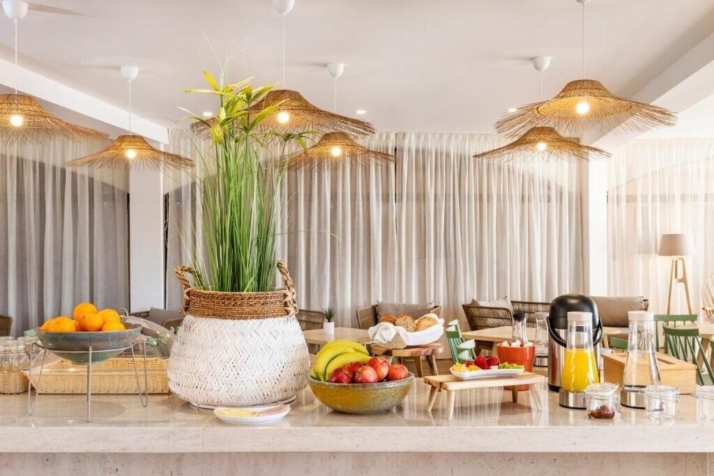Zdjęcie Clube Maria Luisa 3*