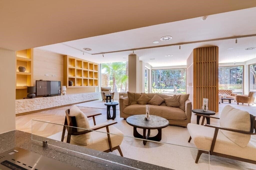 Zdjęcie Falesia Hotel 4*