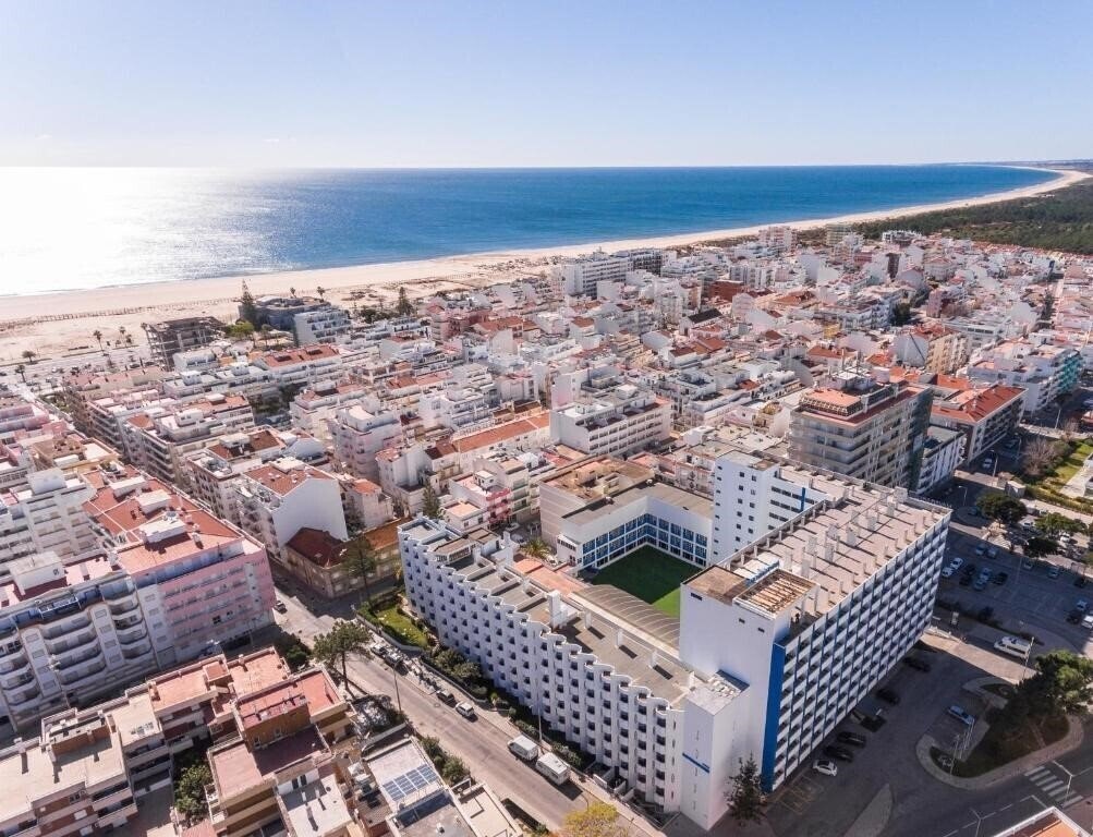 Готель Navegadores 4*