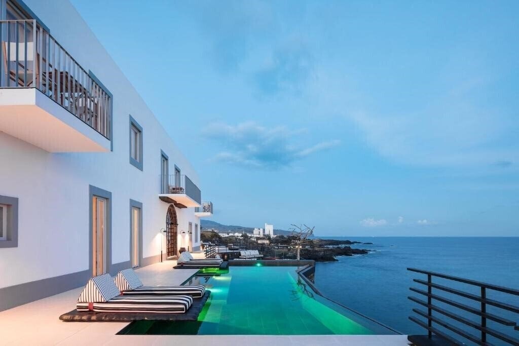 Готель White Exclusive Suites & Villas 5*