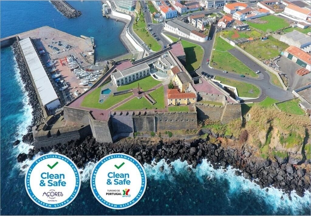 Готель Pousada De Angra Do Heroismo 4*