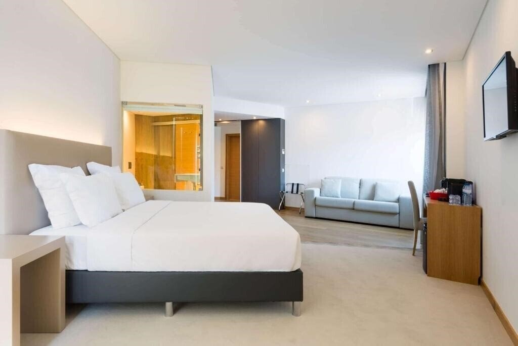 Фото TRYP by Wyndham Leiria 4*