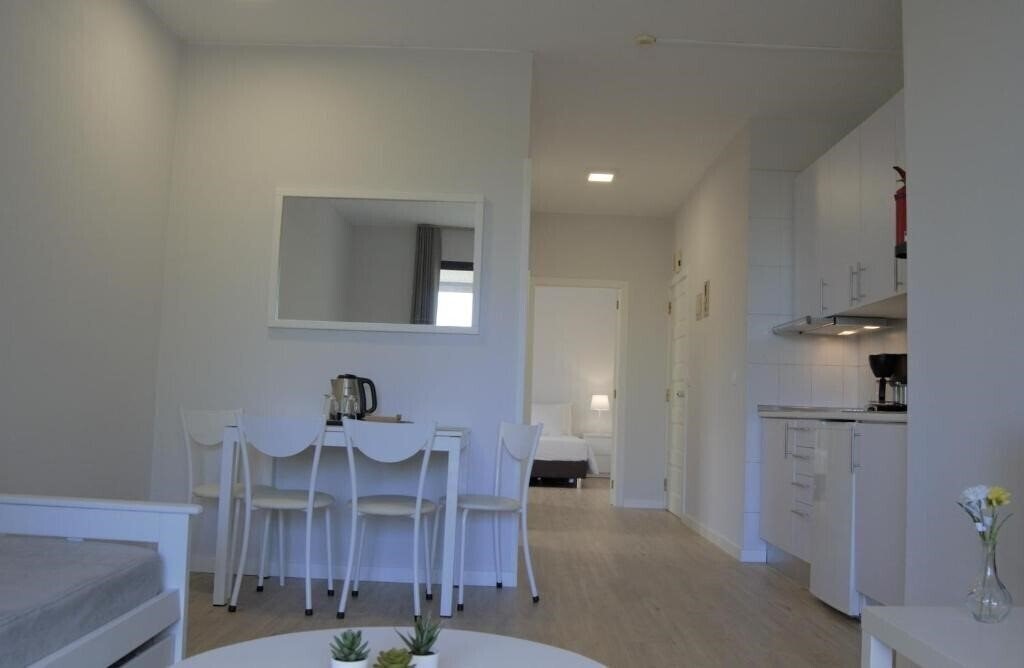 Фотография Vitoria Apartamentos by Petit Hotels 3*