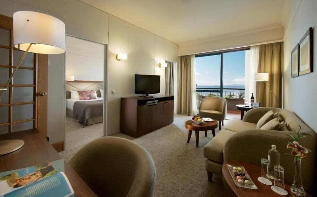 Obraz Cliff Bay 5*