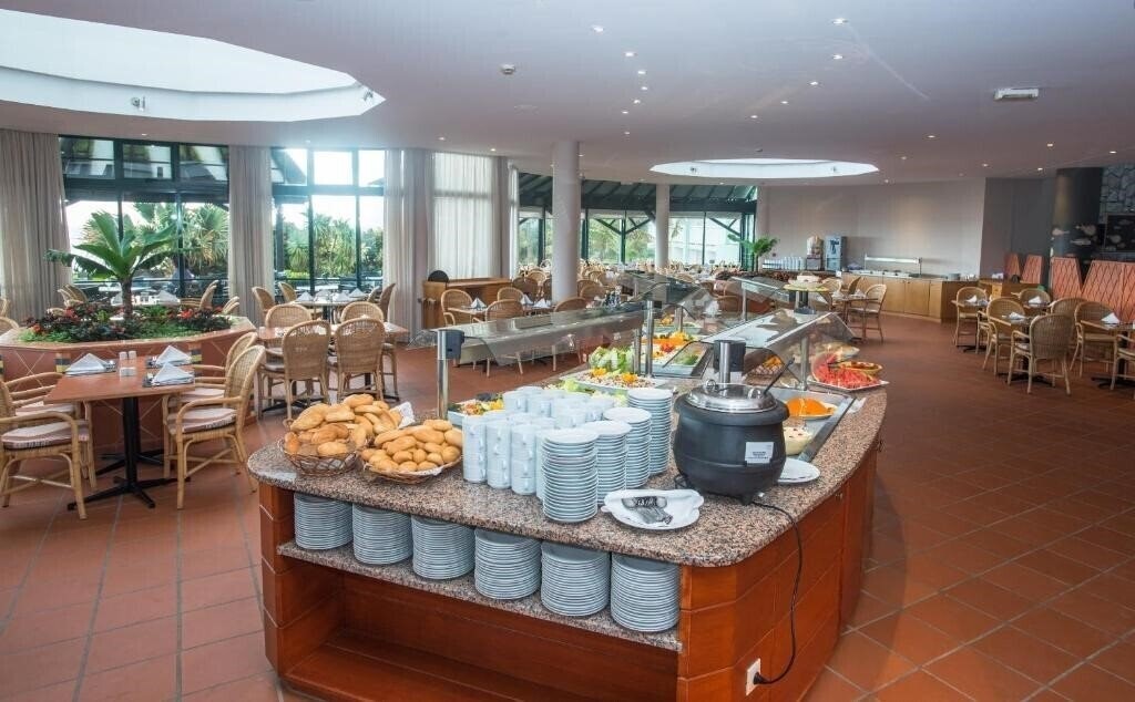 Zdjęcie Pestana Ocean Bay Resort (ex. Pestana Ocean Bay All Inclusive Resort) 4*