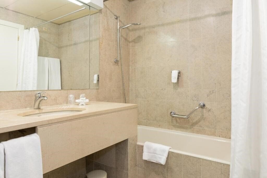 Zdjęcie Black Tulip Porto 4*