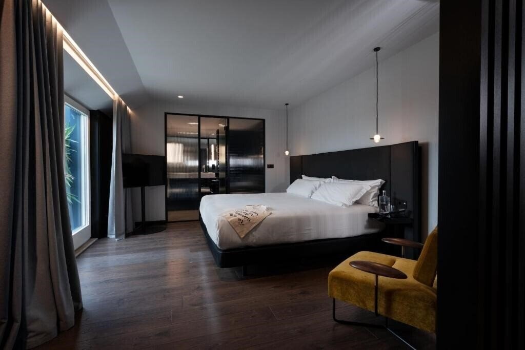 Hotel Chic&Basic Gravity 4*