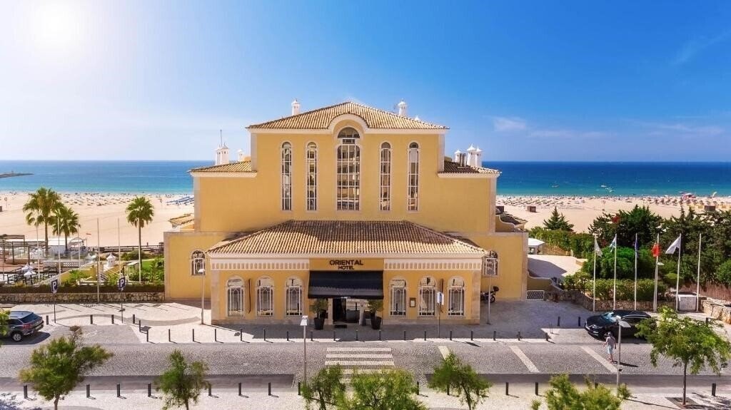 Готель Ap Oriental Beach Hotel 4*